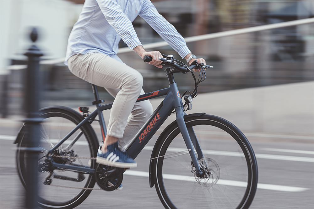 Trasforma il tuo tragitto casa-lavoro: scopri la potenza della bici elettrica Trasforma il tuo tragitto casa-lavoro: scopri la potenza della bici elettrica
