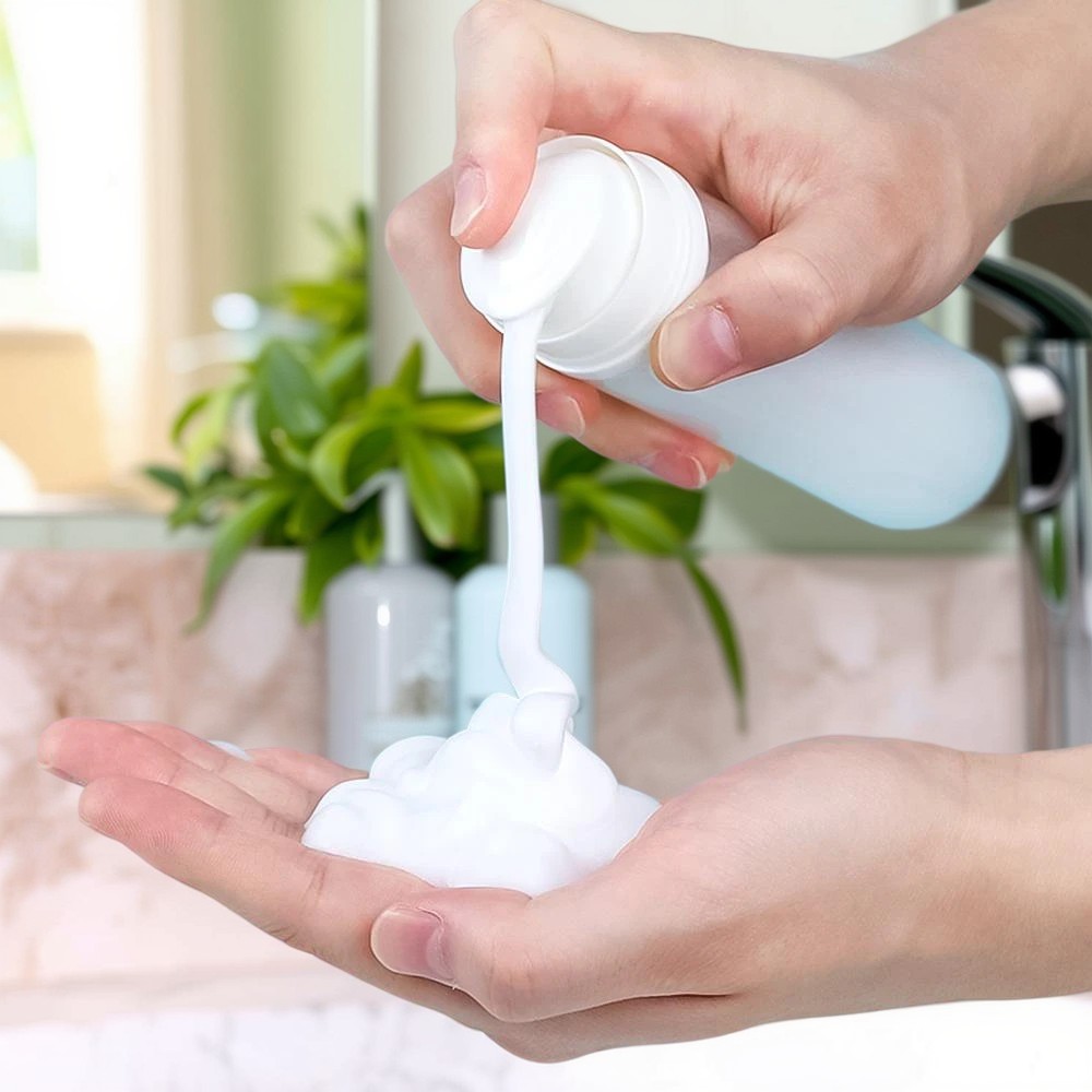 Diseño de botellas de espuma: una experiencia de cuidado de la piel mejorada