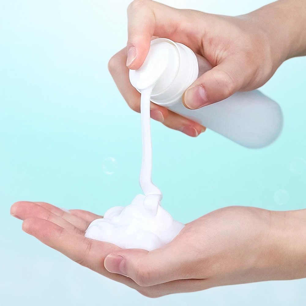 Diseño innovador de botella de espuma: eficiencia y elegancia