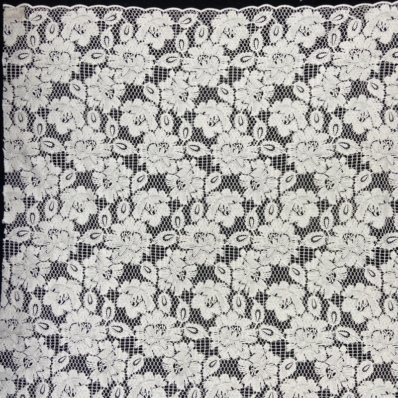 EM2735 small repeat lace pattern