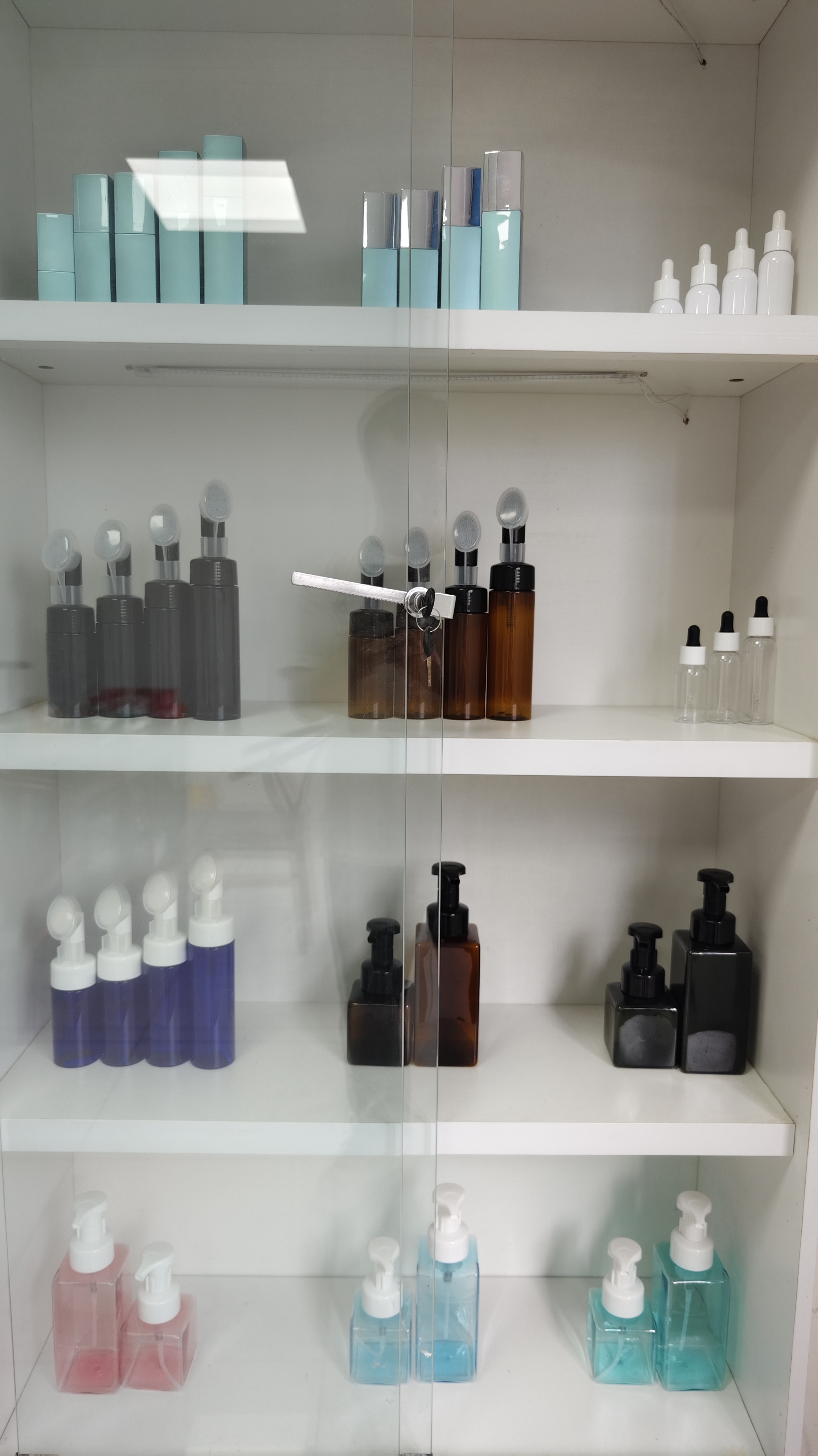 Cosmetics packaging factory