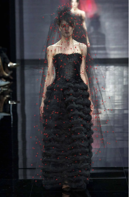 Armani Privé Fall 2014 Haute Couture17.webp