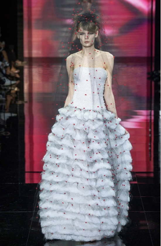 Armani Privé Fall 2014 Haute Couture33.webp
