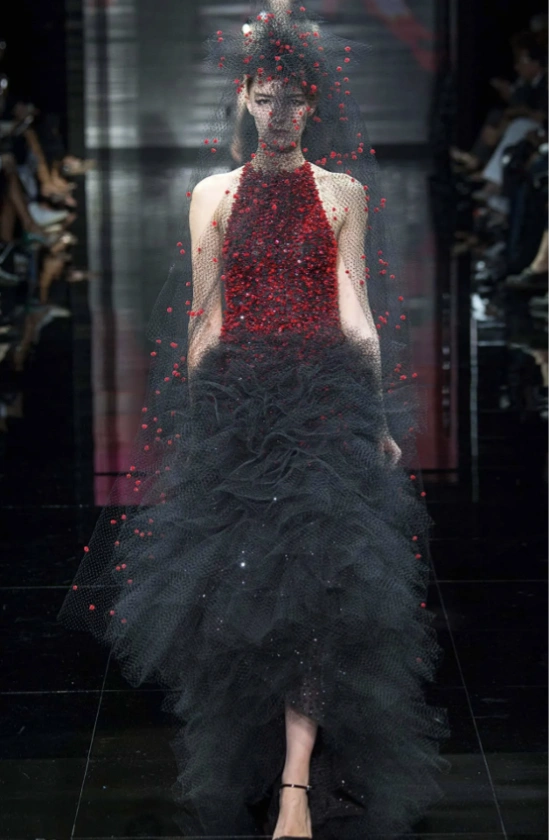 Armani Privé Fall 2014 Haute Couture34.webp