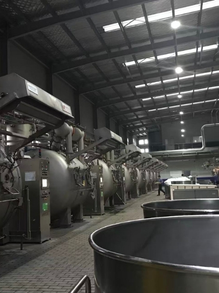 large-scale-lace-dyeing-tank.jpg