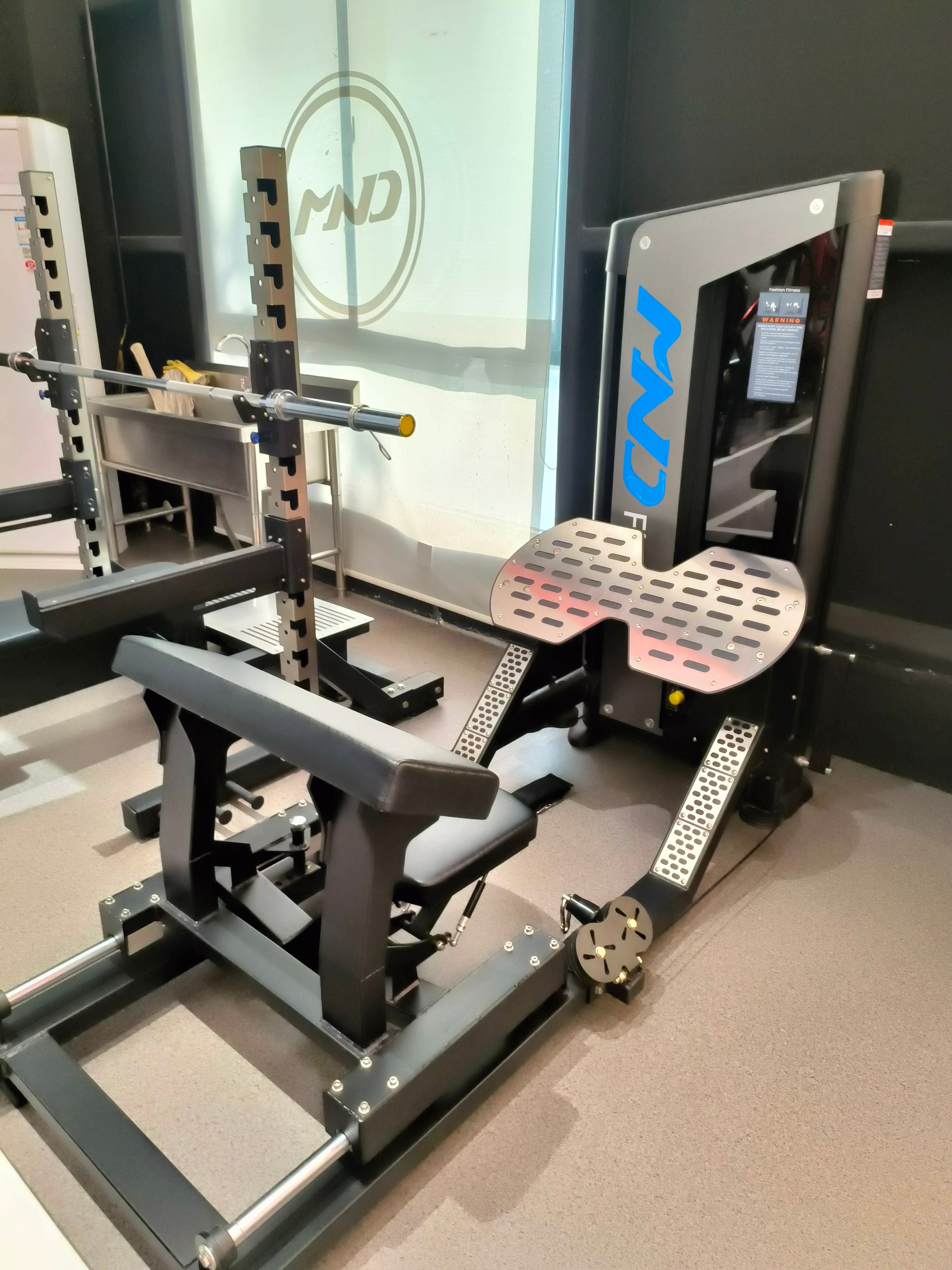 Wholesale MND-MA04 Glute Bridge Machine Professional Pin Loaded Strength Equipment Hip Thrust Machine