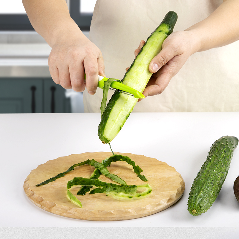 cucumber peeler.jpg